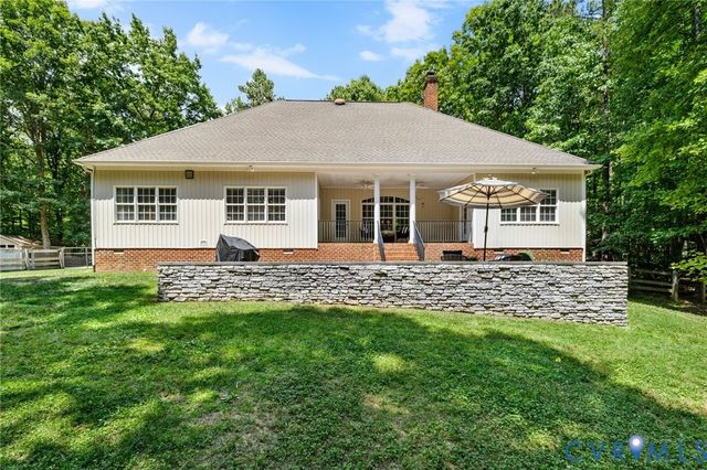 20209 Pony Farm Rd, Maidens, VA 23102