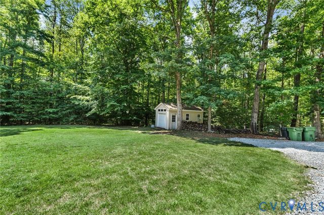 20209 Pony Farm Rd, Maidens, VA 23102
