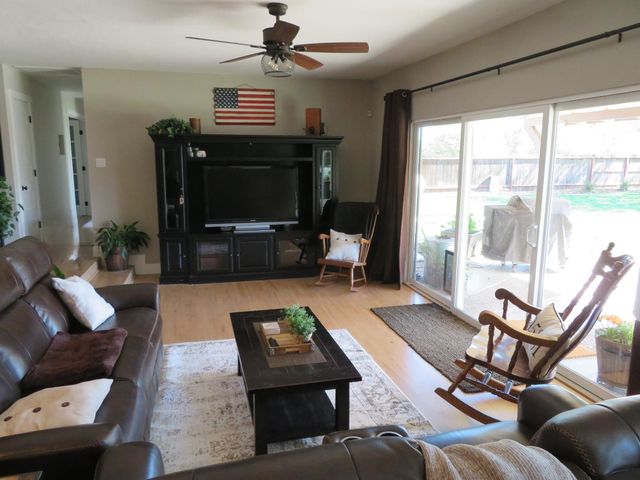 4900 Pleasant Valley Rd, Oakdale, CA 95361