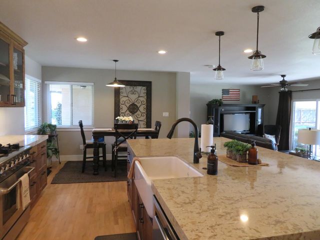 4900 Pleasant Valley Rd, Oakdale, CA 95361