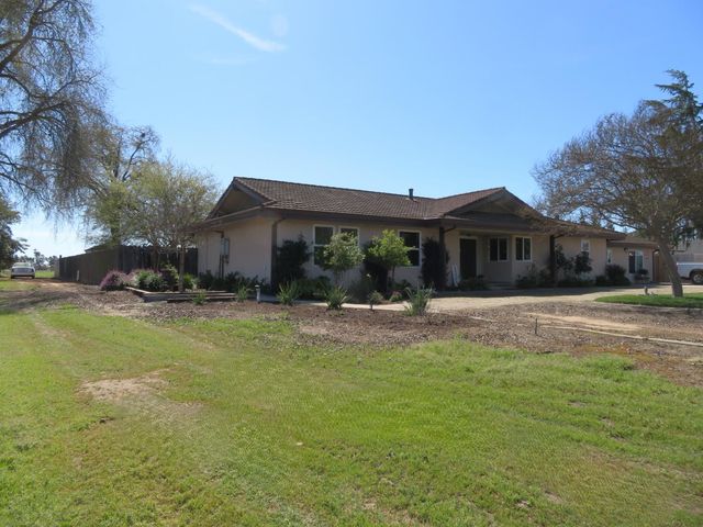 4900 Pleasant Valley Rd, Oakdale, CA 95361