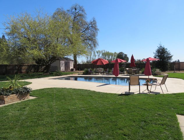 4900 Pleasant Valley Rd, Oakdale, CA 95361