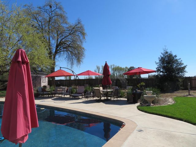 4900 Pleasant Valley Rd, Oakdale, CA 95361