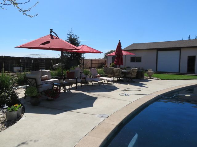 4900 Pleasant Valley Rd, Oakdale, CA 95361