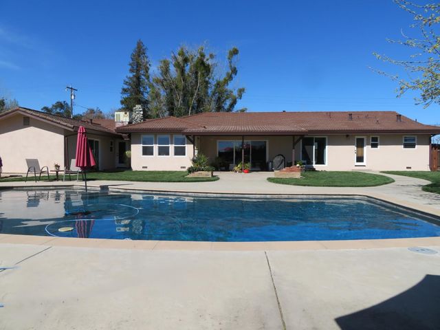 4900 Pleasant Valley Rd, Oakdale, CA 95361