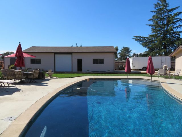 4900 Pleasant Valley Rd, Oakdale, CA 95361