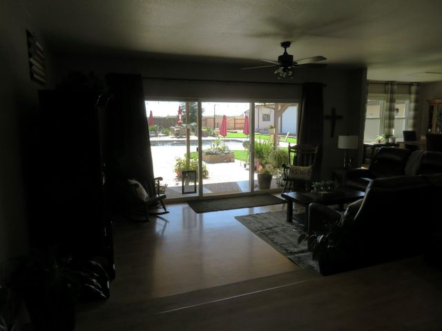 4900 Pleasant Valley Rd, Oakdale, CA 95361