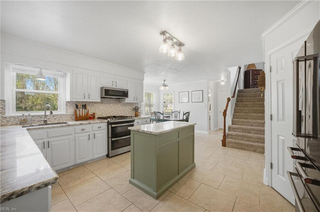 420 Las Gaviotas BLVD, Chesapeake, VA 23322