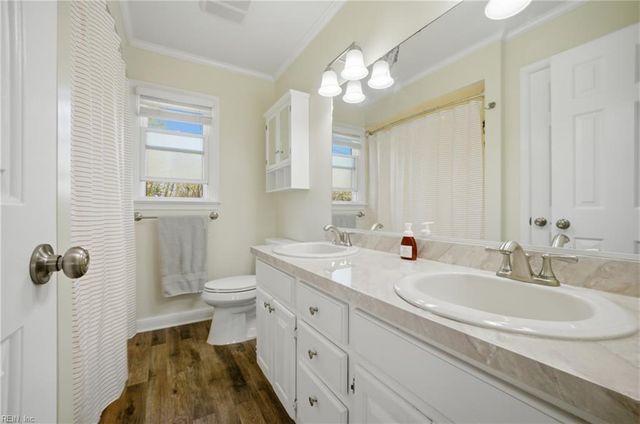 420 Las Gaviotas BLVD, Chesapeake, VA 23322