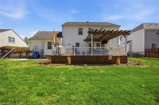 420 Las Gaviotas BLVD, Chesapeake, VA 23322