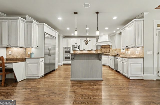 3484 Hidden Shoals Road, Buford, GA 30519