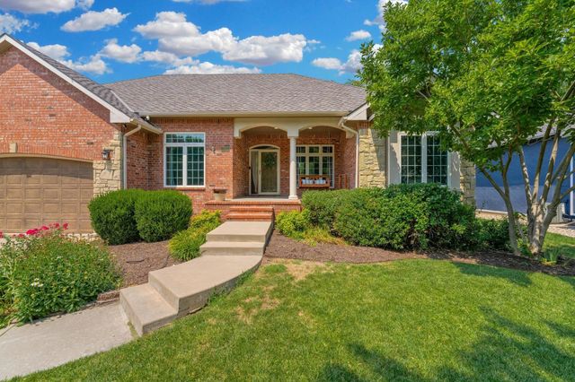 2825 N Spring Meadow Ct, Wichita, KS 67205