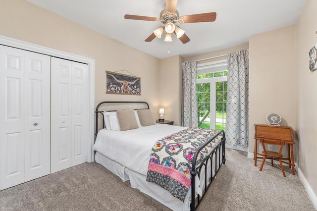 2825 N Spring Meadow Ct, Wichita, KS 67205