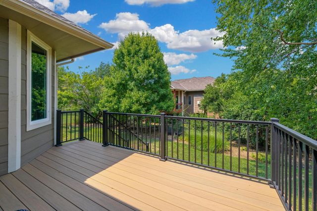 2825 N Spring Meadow Ct, Wichita, KS 67205