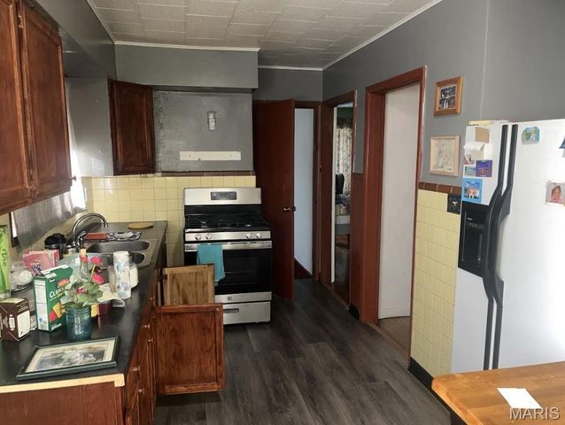 6830 Glades Avenue, St Louis, MO 63139
