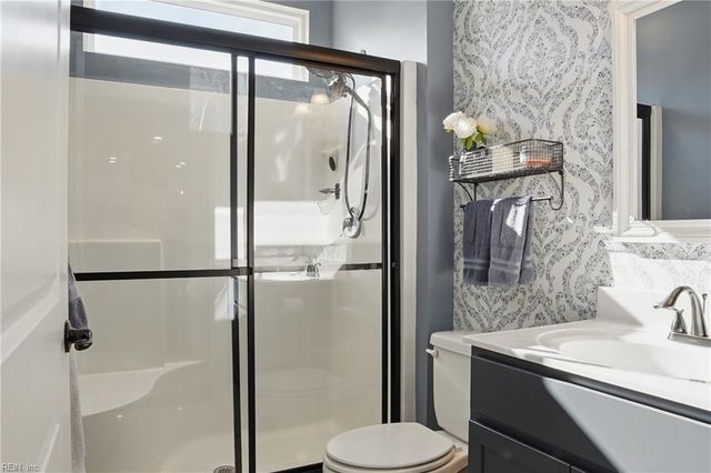 104 Prairie GLN, Moyock, NC 27958