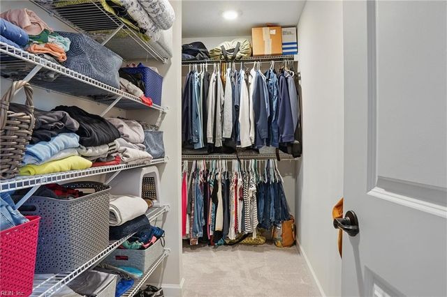 104 Prairie GLN, Moyock, NC 27958