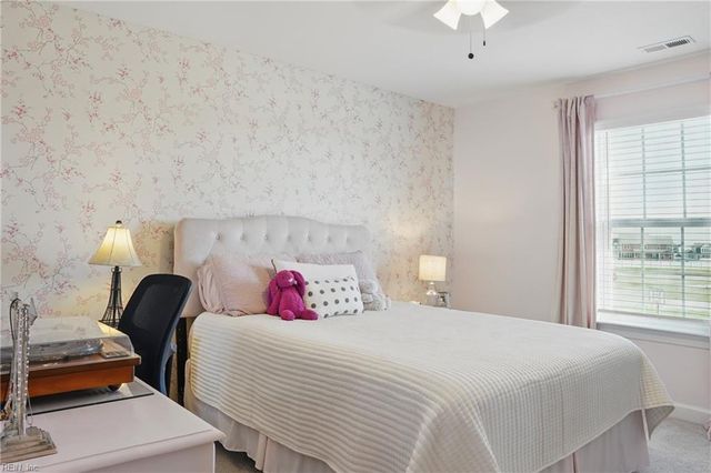 104 Prairie GLN, Moyock, NC 27958