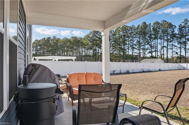 104 Prairie GLN, Moyock, NC 27958