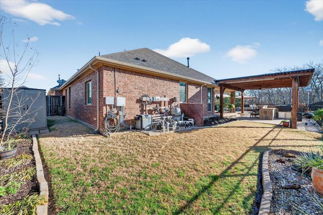 2931 Trail Lake Drive, Grand Prairie, TX 75054