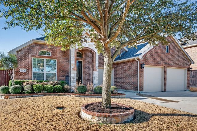 2931 Trail Lake Drive, Grand Prairie, TX 75054