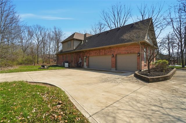 472 Timber Walk Court, Clearcreek Twp, OH 45066