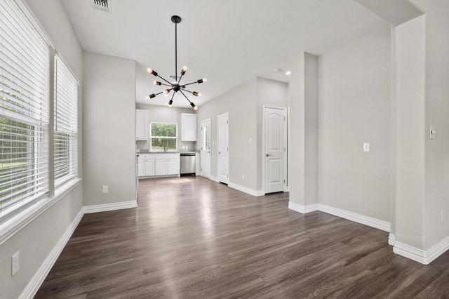 514 W Hull Street, Denison, TX 75020