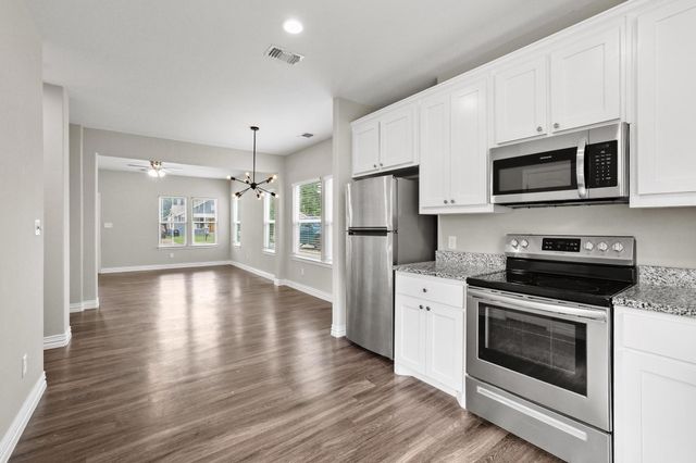 514 W Hull Street, Denison, TX 75020