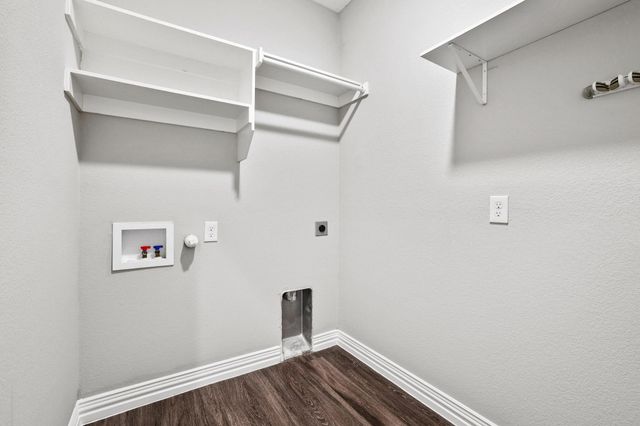 514 W Hull Street, Denison, TX 75020