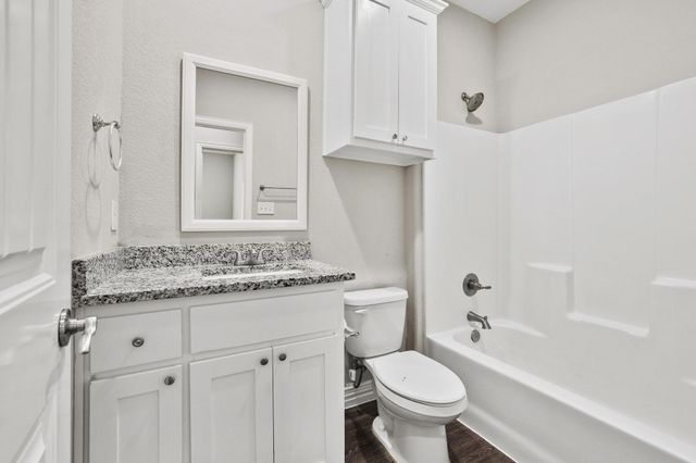 514 W Hull Street, Denison, TX 75020