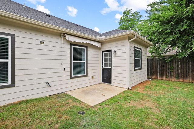 514 W Hull Street, Denison, TX 75020