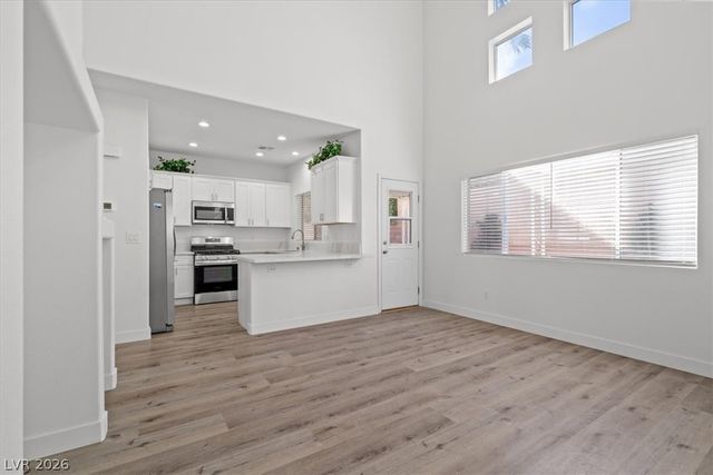 10405 Nutt Creek Avenue, Las Vegas, NV 89129