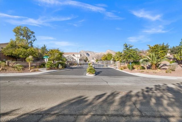 10405 Nutt Creek Avenue, Las Vegas, NV 89129