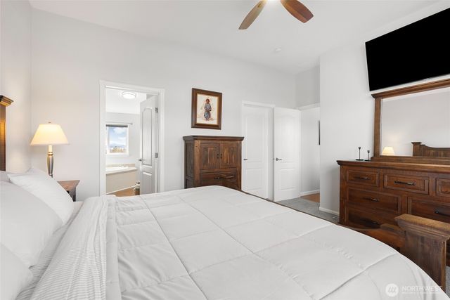 5511 Hillvue Road, Blaine, WA 98230