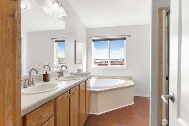 5511 Hillvue Road, Blaine, WA 98230