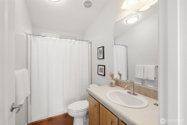 5511 Hillvue Road, Blaine, WA 98230