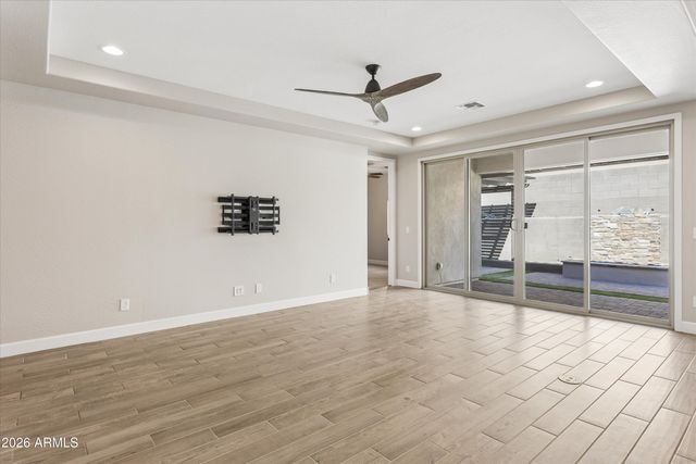 16212 S 8TH Street, Phoenix, AZ 85048
