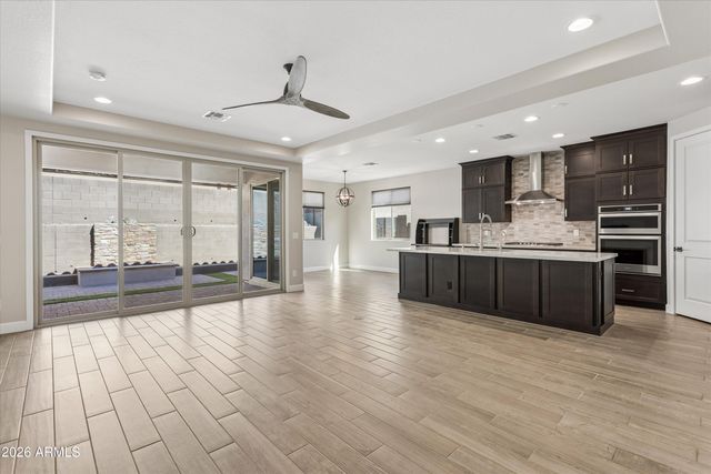16212 S 8TH Street, Phoenix, AZ 85048