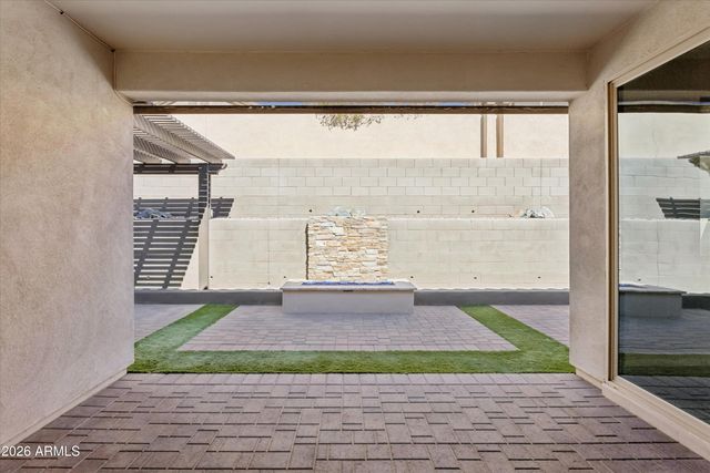 16212 S 8TH Street, Phoenix, AZ 85048