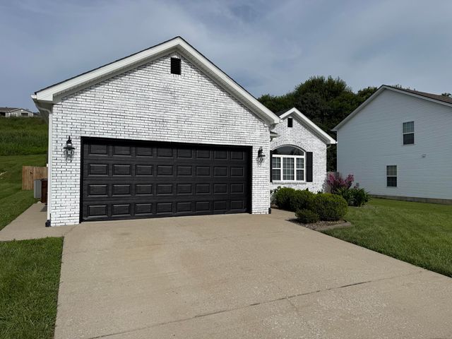 324 Oxford Circle, Richmond, KY 40475