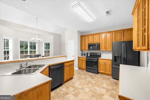 294 Whisper Creek Drive, Senoia, GA 30276