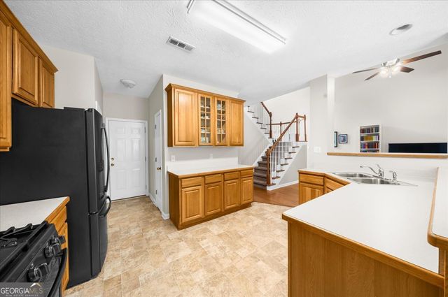 294 Whisper Creek Drive, Senoia, GA 30276