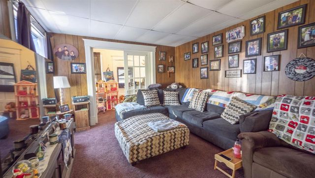 208 W JACKSON STREET, Ripon, WI 54971
