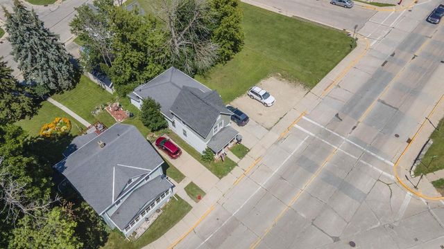 208 W JACKSON STREET, Ripon, WI 54971