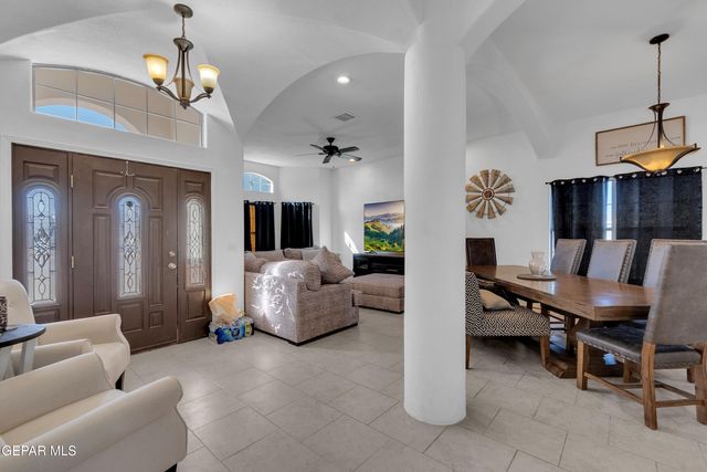 3790 LAS CASITAS Drive, El Paso, TX 79938