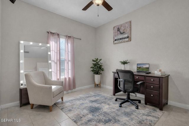 3790 LAS CASITAS Drive, El Paso, TX 79938