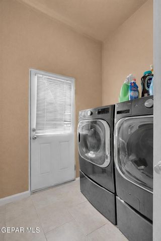 3790 LAS CASITAS Drive, El Paso, TX 79938