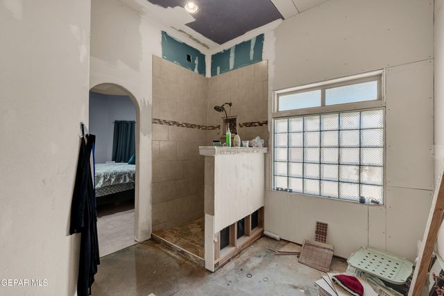 3790 LAS CASITAS Drive, El Paso, TX 79938