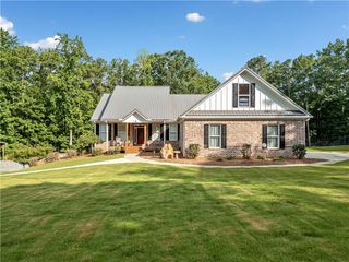 386 N Victoria Road, Woodstock, GA 30189