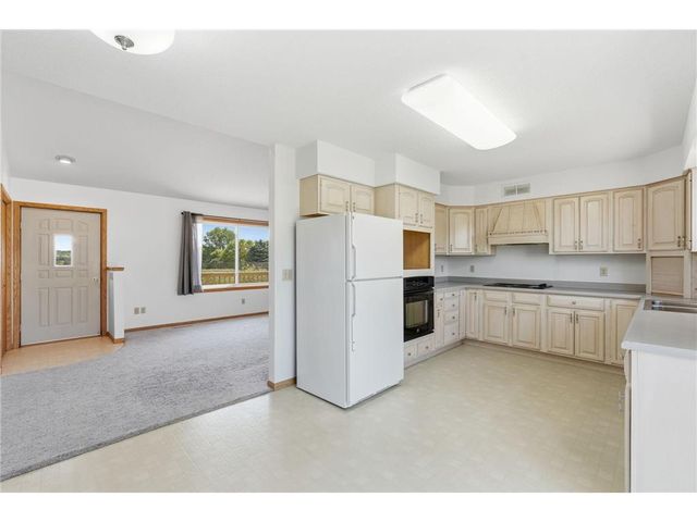 206 County Road JJ, River Falls, WI 54022